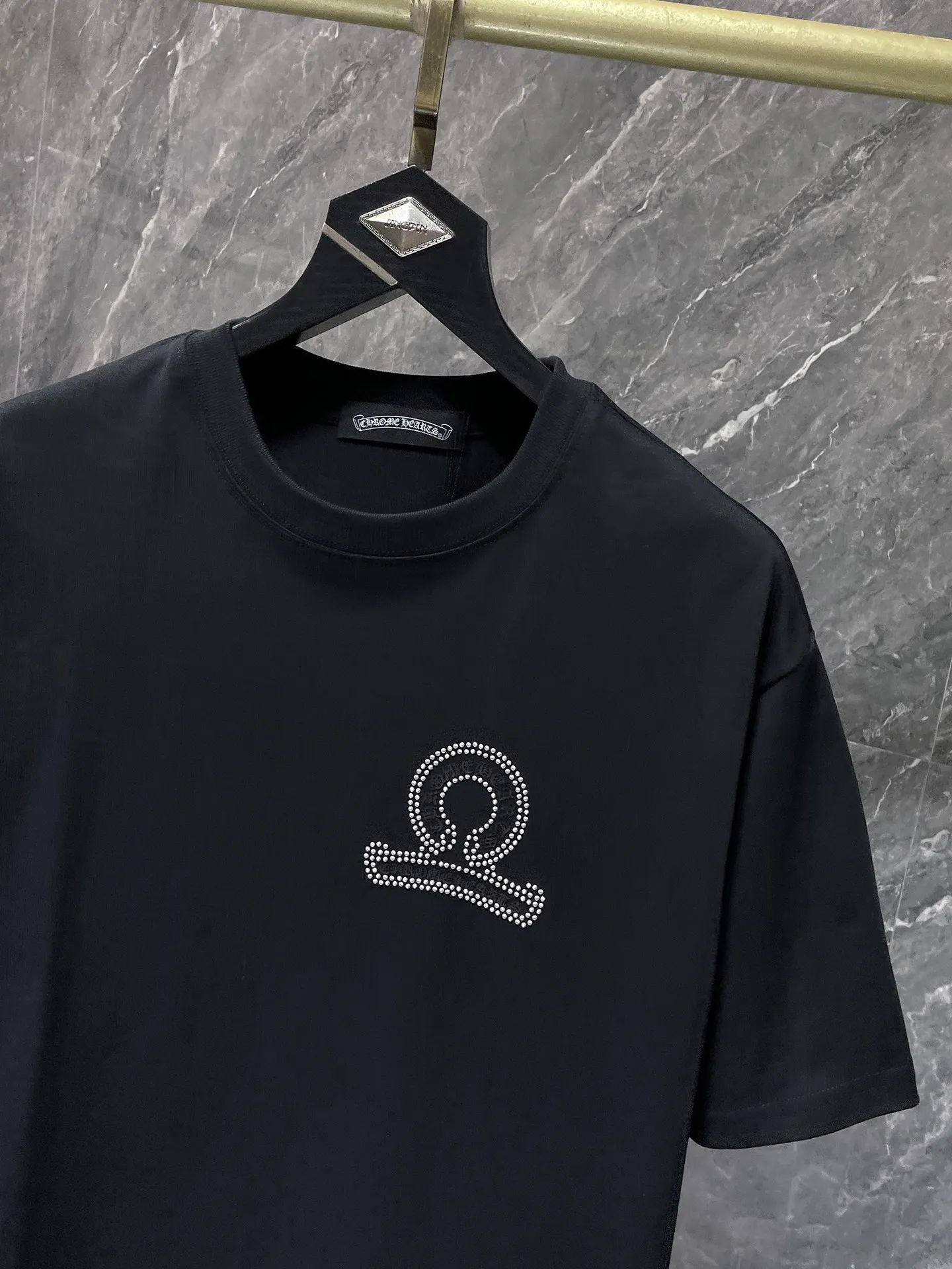 P180 New in summer Chrome Hearts 25ss High weight, environmentally friendly and high-quality top fabric 280g Chrome silicone hot diamond cross horseshoe short sleeves, counter synchronization, replica version 1:1 Recommended colors: white, black